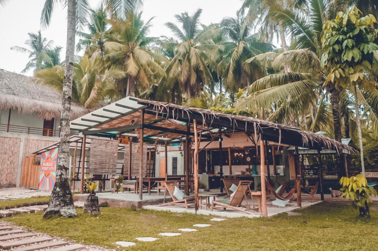 Coco Pod Siargao Hostel ゼネラル・ルナ エクステリア 写真
